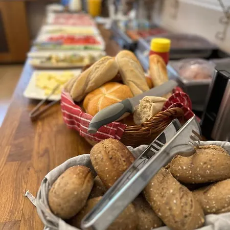 Haus Maria Bed & Breakfast 3*