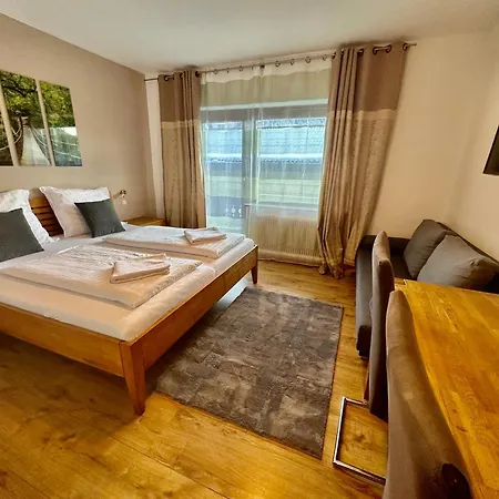 Haus Maria Bed & Breakfast