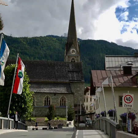 Bed & Breakfast Haus Maria Bruck an der Grossglocknerstrasse