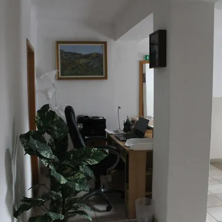 Haus Maria 3* 푸슈안데르글로크네르스트라세